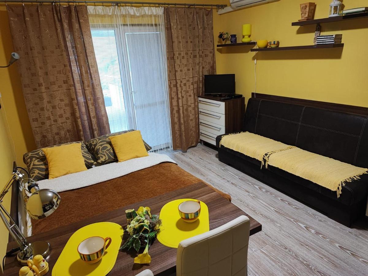 Slnecne Apartmany Подгайська Екстер'єр фото