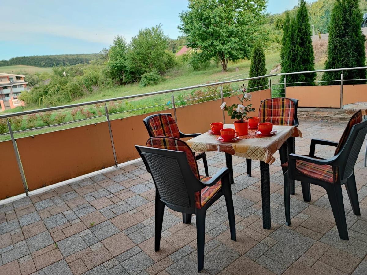 Slnecne Apartmany Подгайська Екстер'єр фото